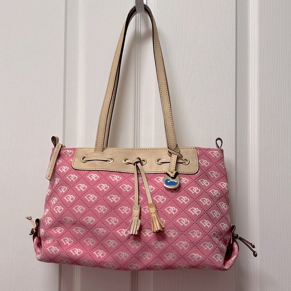 SOLD Dooney & Bourke